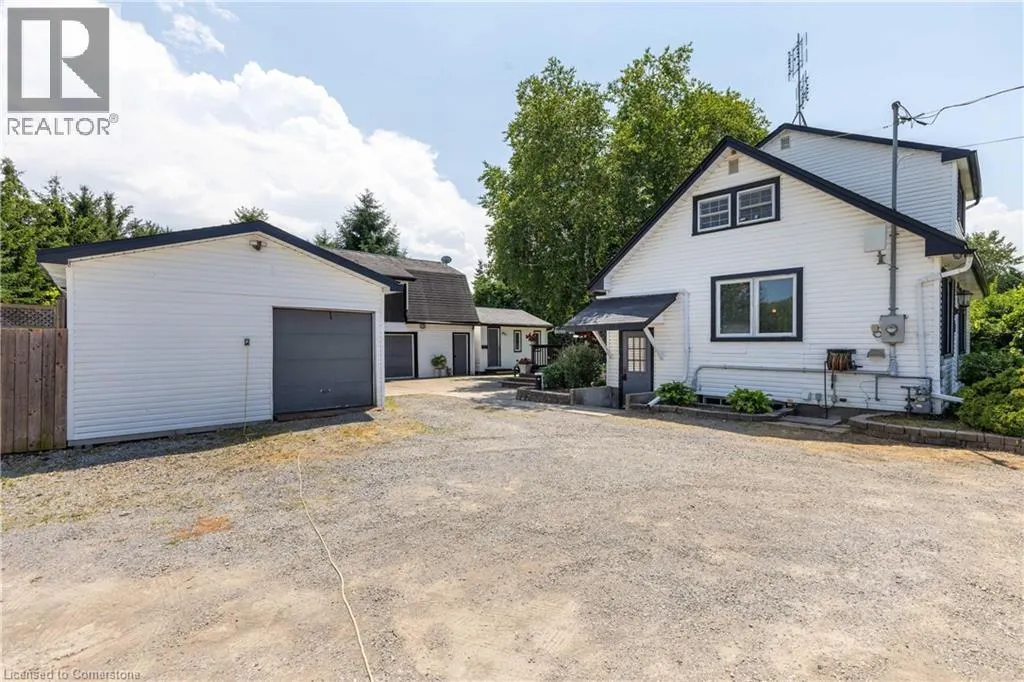 649 LAKESHORE Road