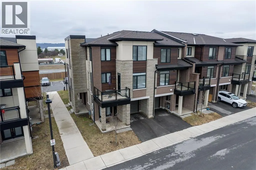 590 NORTH SERVICE Road