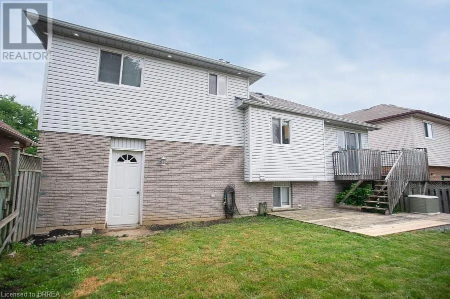 11 MAPLECREST Lane
