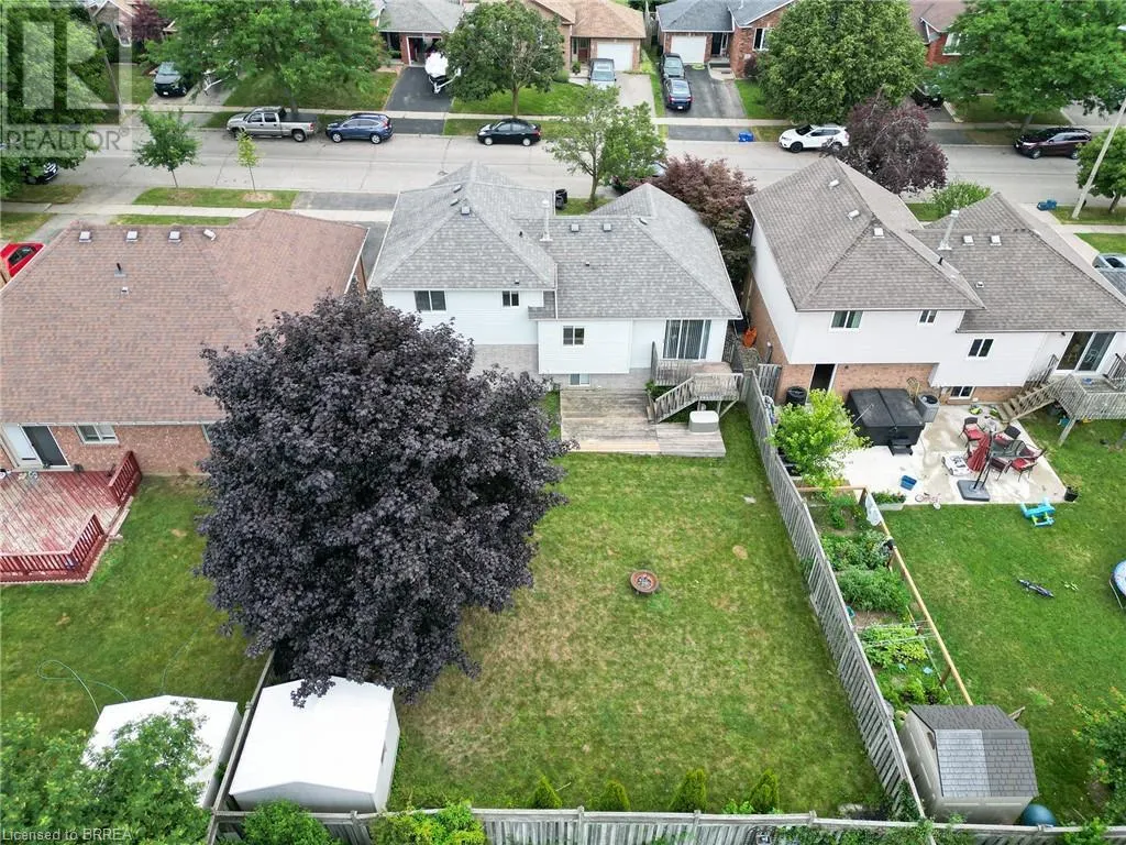 11 MAPLECREST Lane