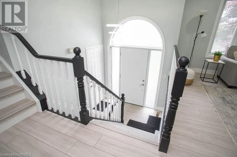 11 MAPLECREST Lane