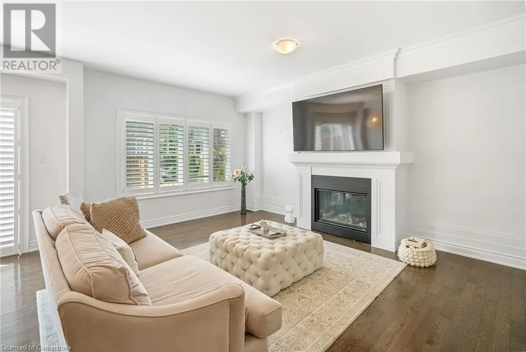 7 WINDSOR Circle