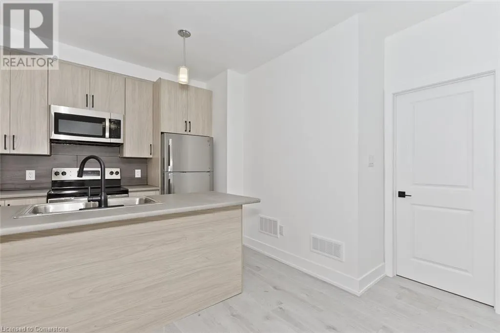78 ALBERT Street Unit# B, #B