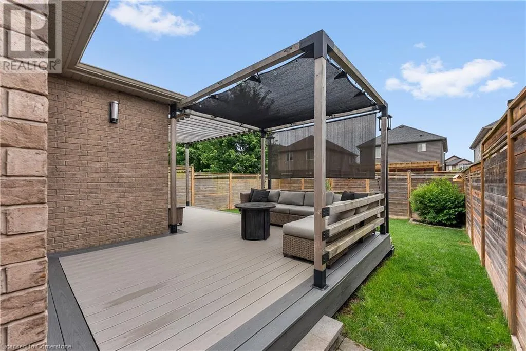 6043 WIENS Boulevard