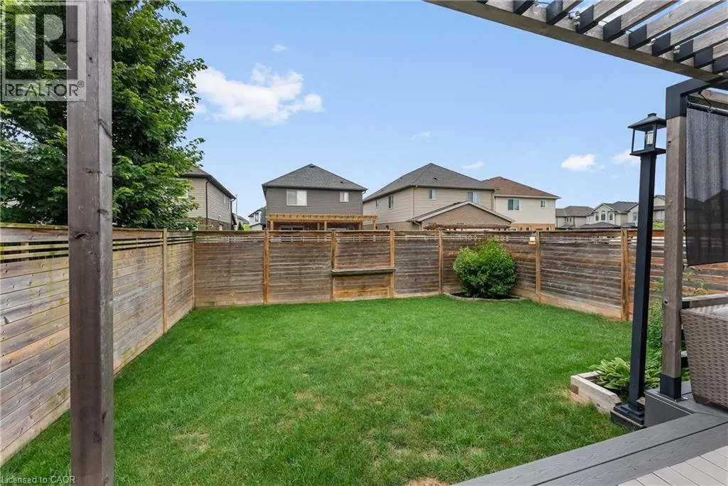 6043 WIENS Boulevard