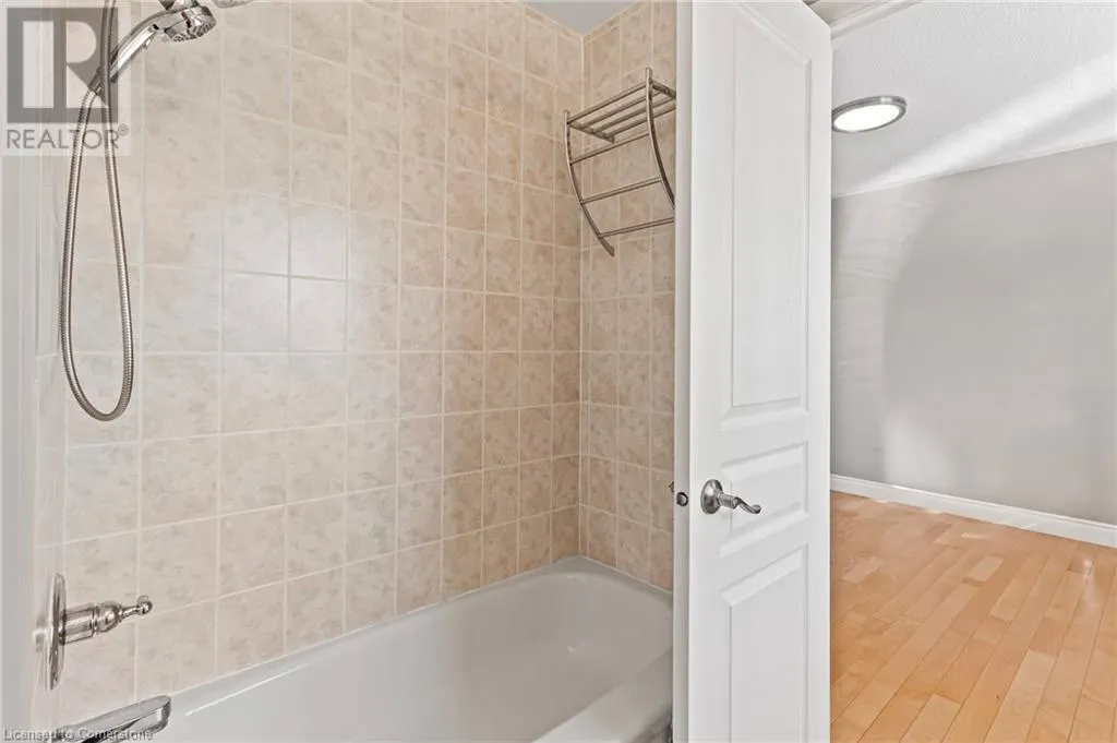 2270 DUNFOREST Crescent