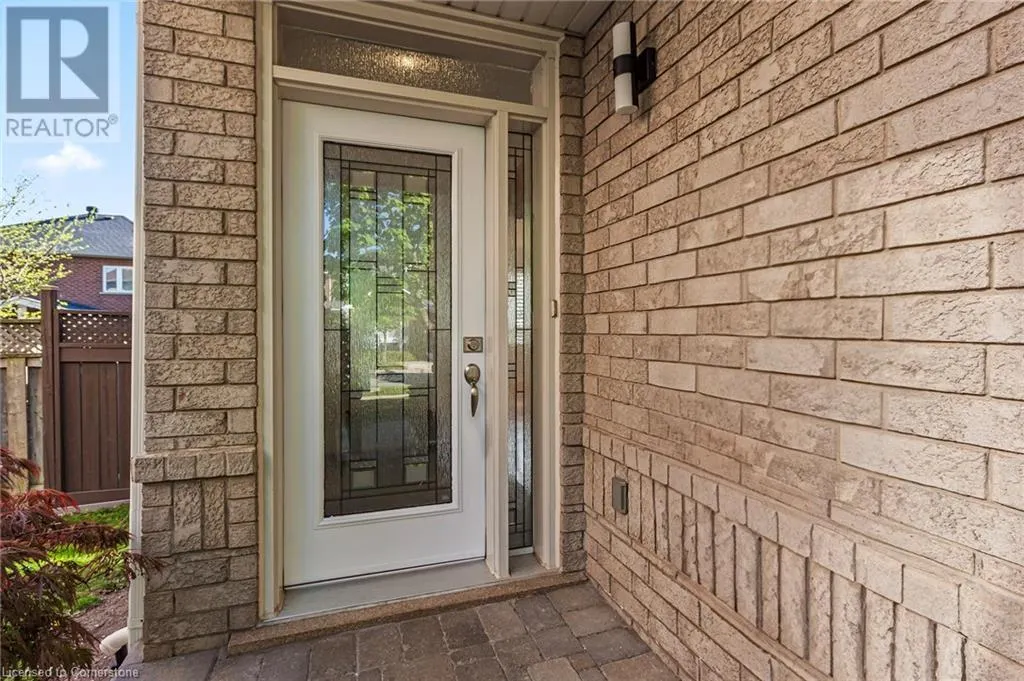 2270 DUNFOREST Crescent