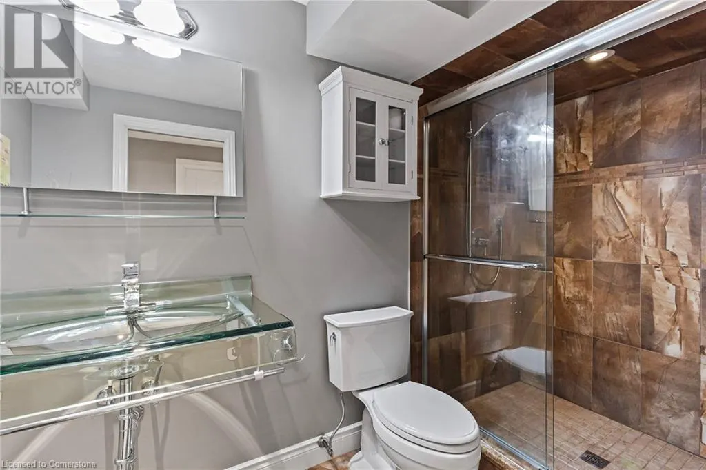 2270 DUNFOREST Crescent