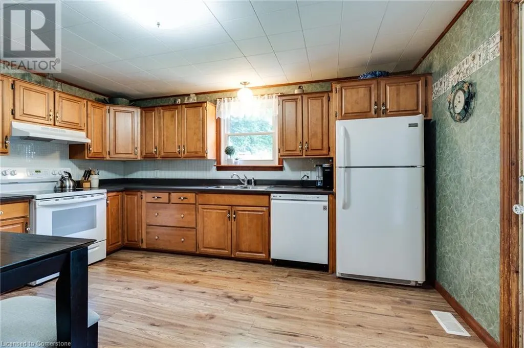 44 PARKSIDE Avenue
