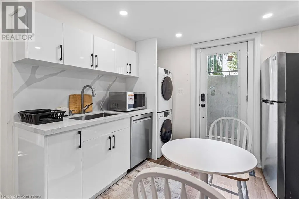 523 PINEGROVE Road Unit# Lower, #Lower