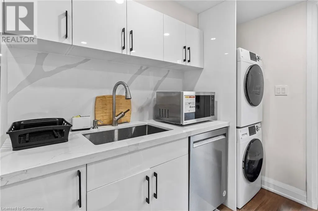 523 PINEGROVE Road Unit# Lower, #Lower