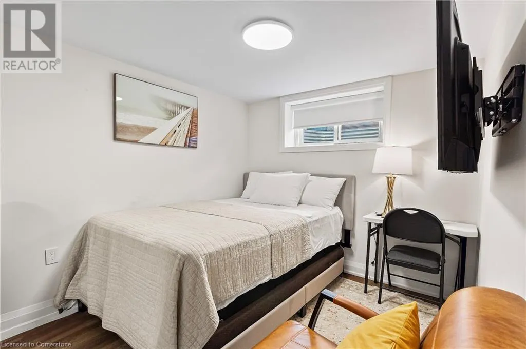 523 PINEGROVE Road Unit# Lower, #Lower