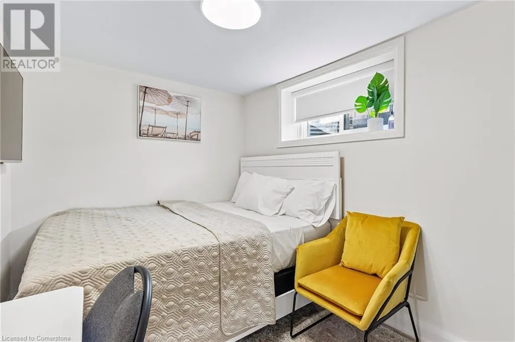 523 PINEGROVE Road Unit# Lower, #Lower