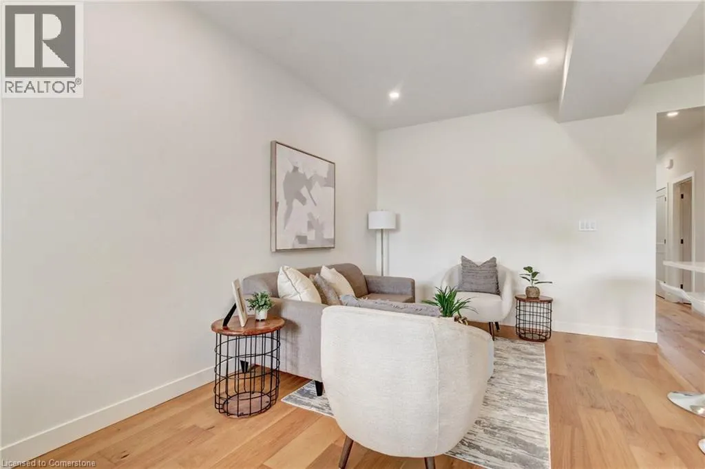 206 WILLIAM Street