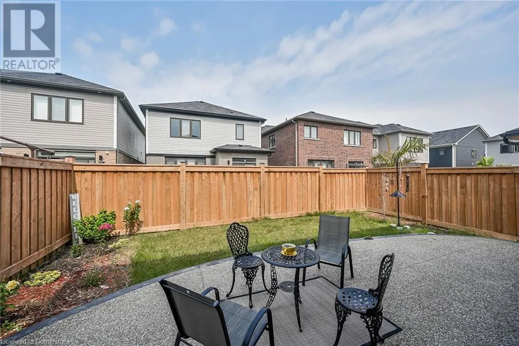 67 MALCOLM Crescent