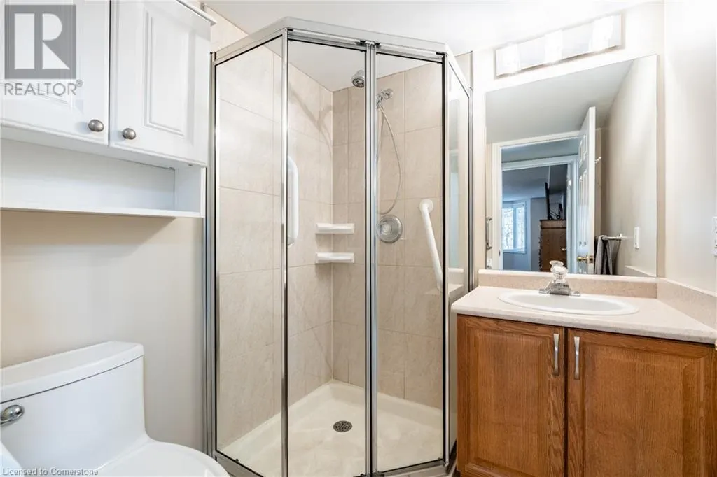 990 GOLF LINKS Road Unit# 106, #106