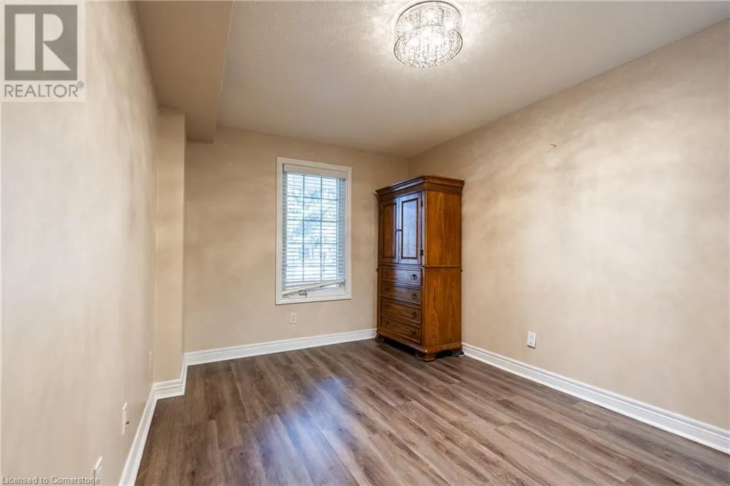990 GOLF LINKS Road Unit# 106, #106