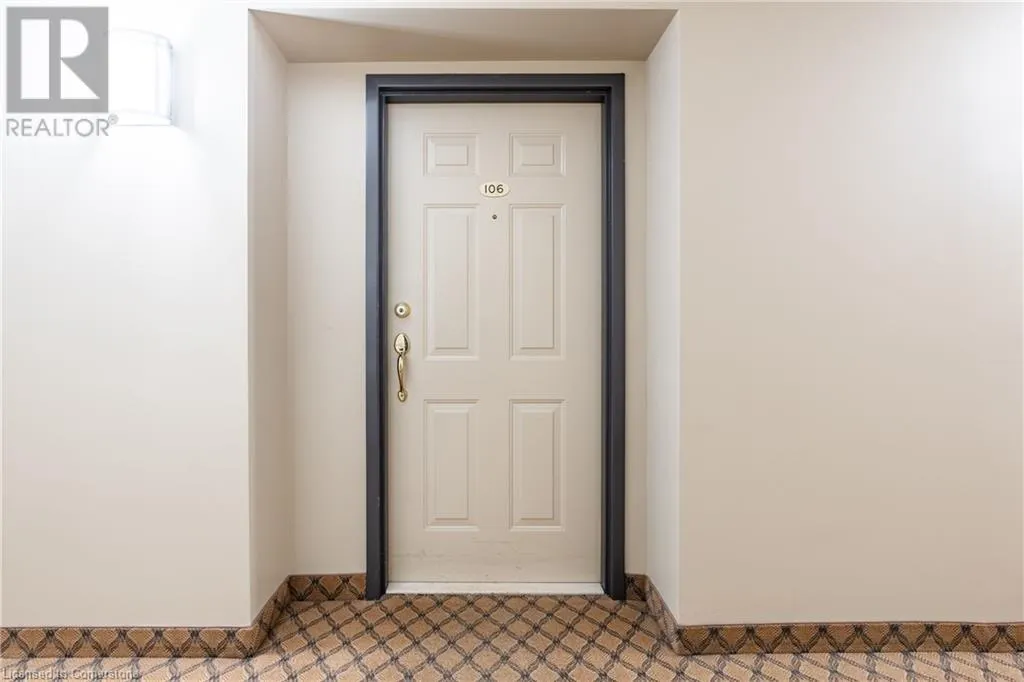 990 GOLF LINKS Road Unit# 106, #106