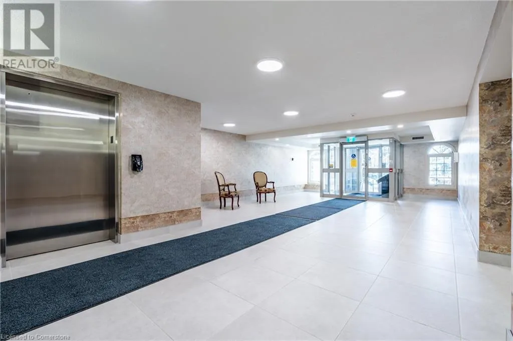 990 GOLF LINKS Road Unit# 106, #106