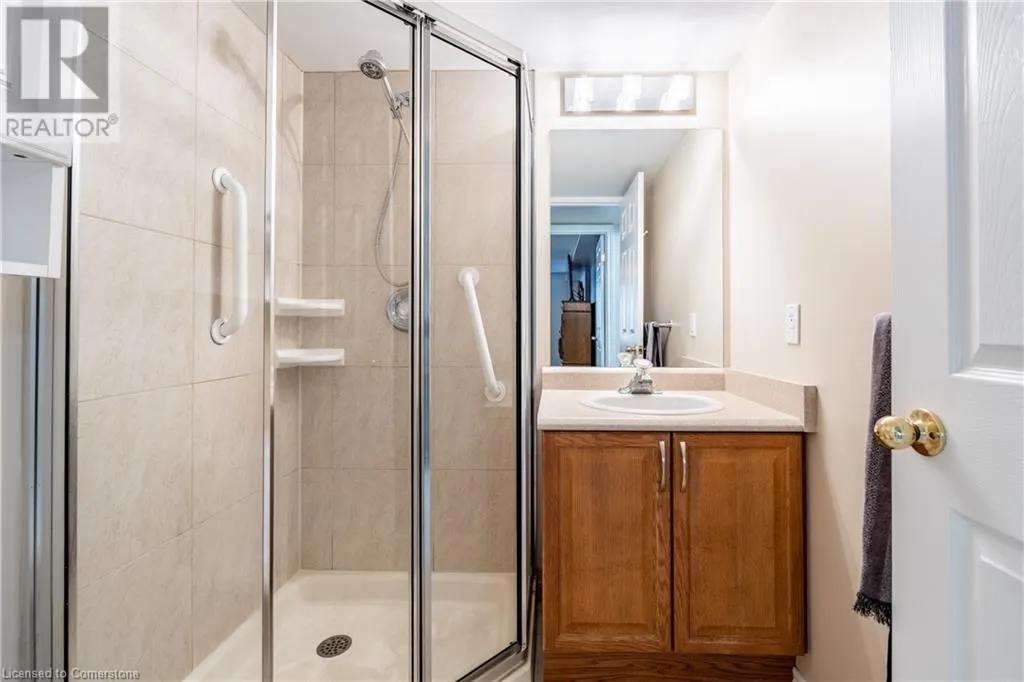 990 GOLF LINKS Road Unit# 106, #106