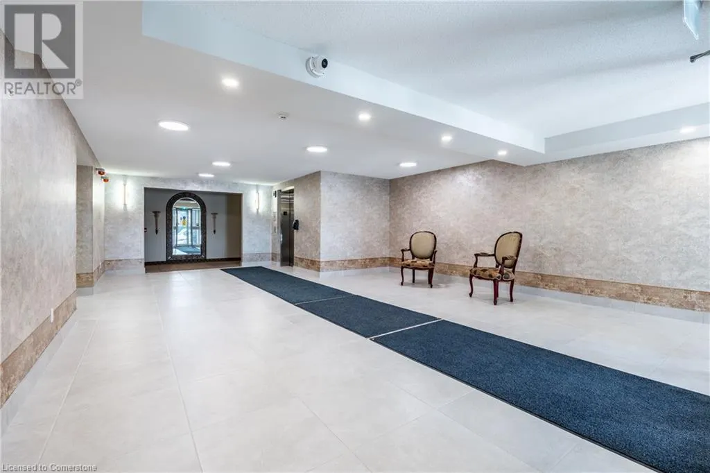 990 GOLF LINKS Road Unit# 106, #106