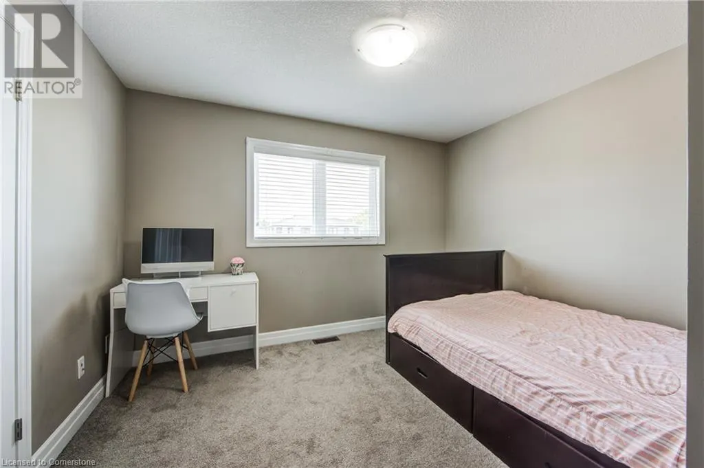 63 CRAB APPLE Court