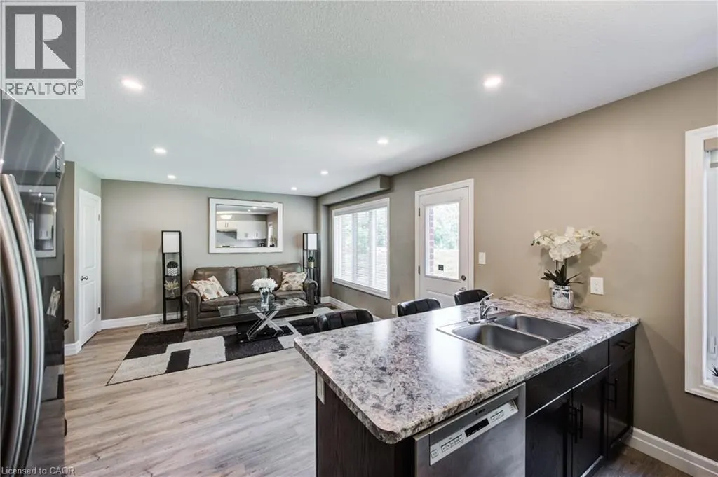 63 CRAB APPLE Court