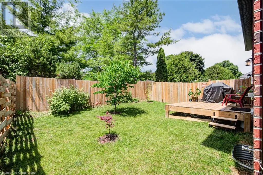 63 CRAB APPLE Court