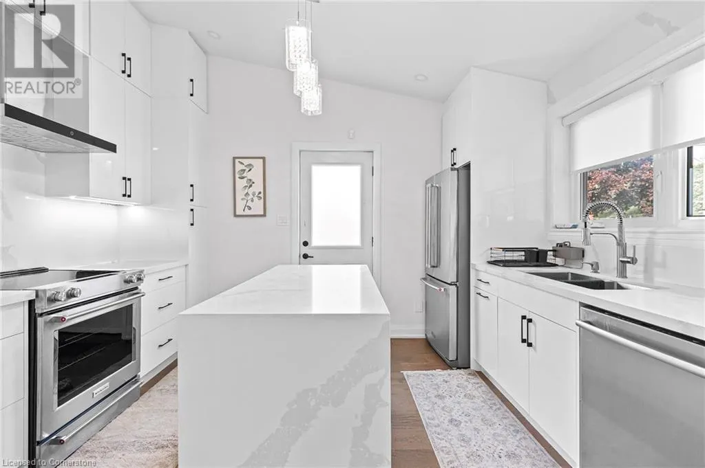 523 PINEGROVE Road Unit# Upper, #Upper