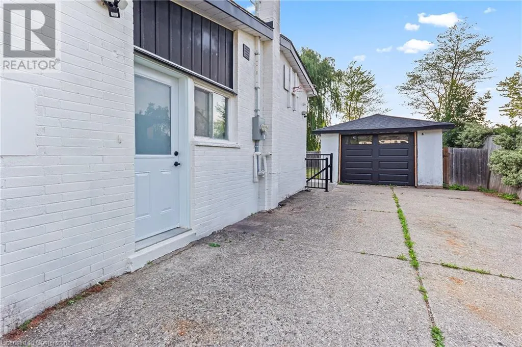 523 PINEGROVE Road Unit# Upper, #Upper