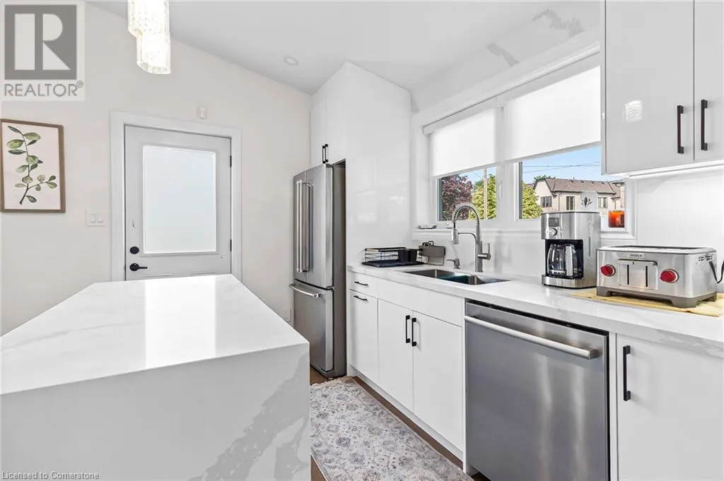 523 PINEGROVE Road Unit# Upper, #Upper