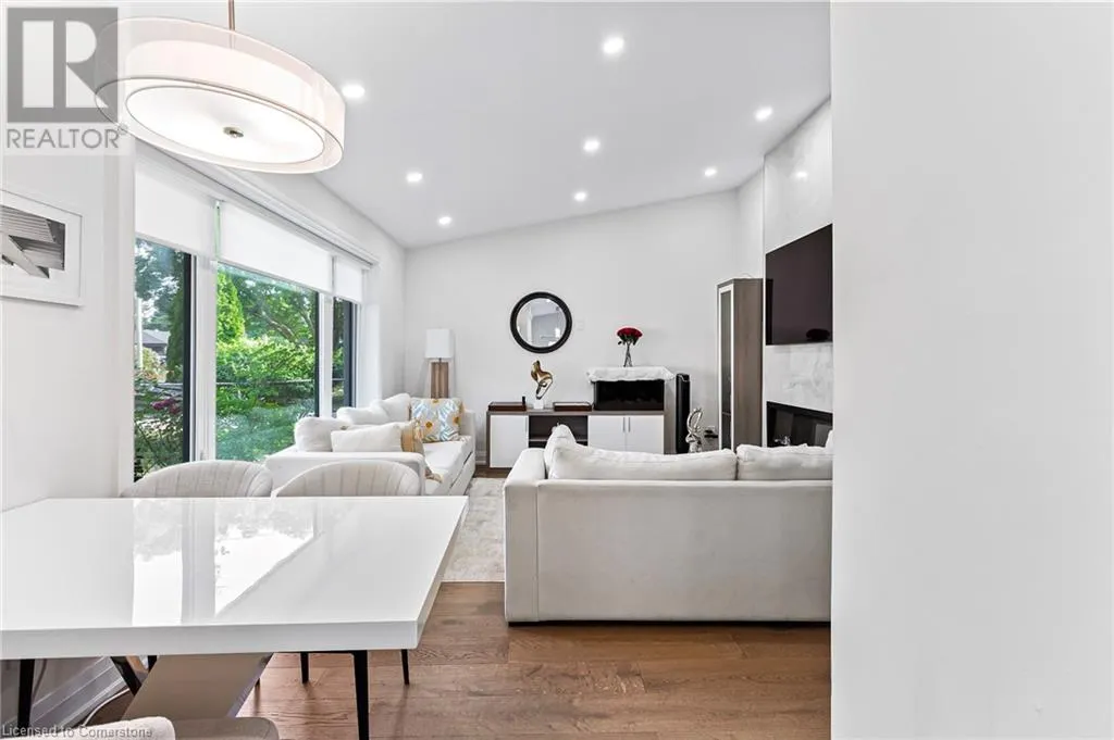 523 PINEGROVE Road Unit# Upper, #Upper