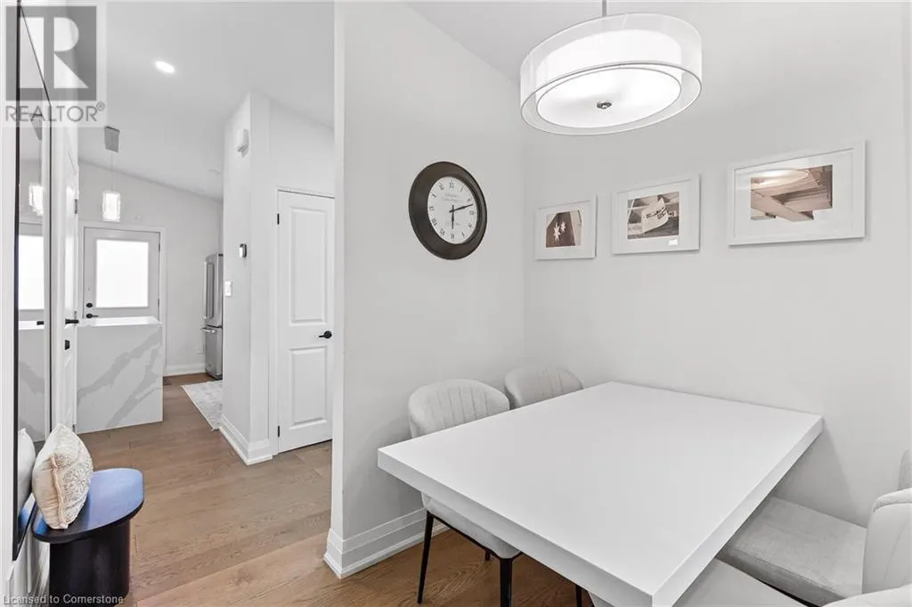 523 PINEGROVE Road Unit# Upper, #Upper