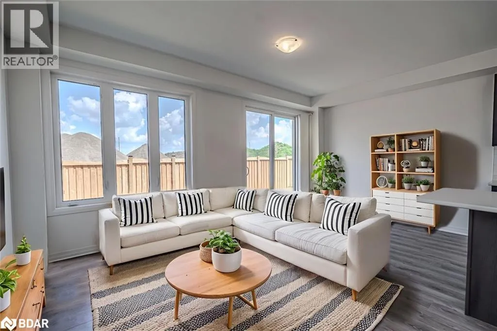 13 SAGEWOOD Avenue