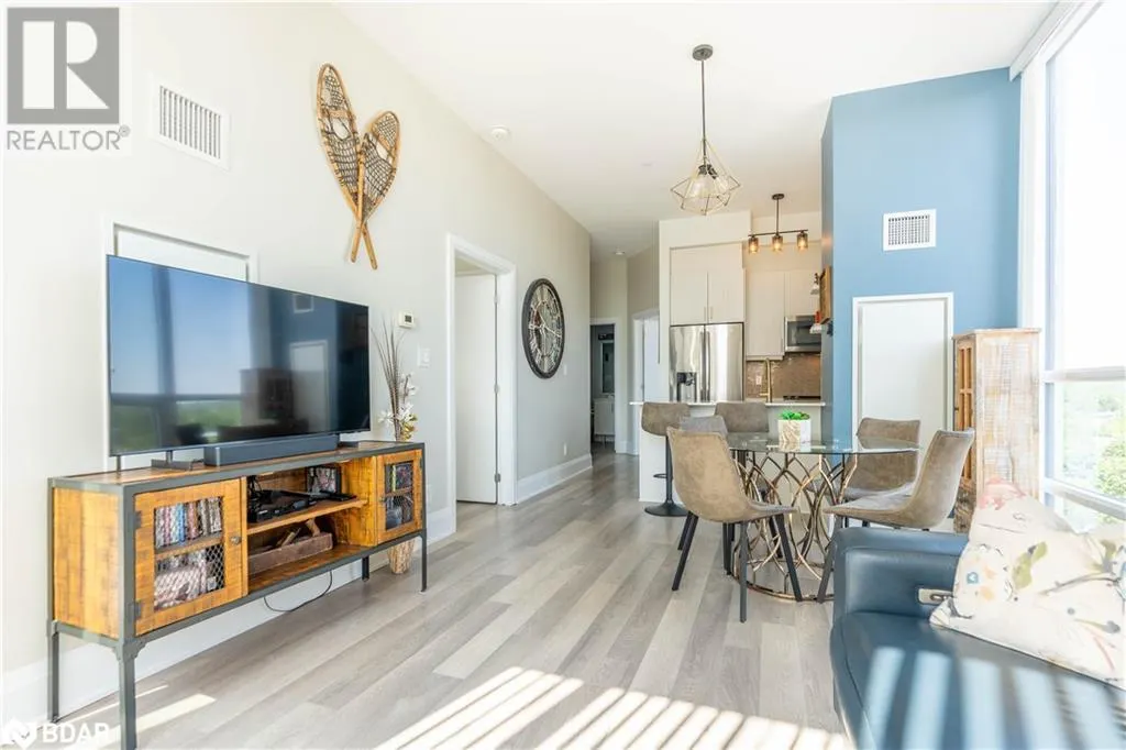 111 WORSLEY Street Unit# PH5, #PH5