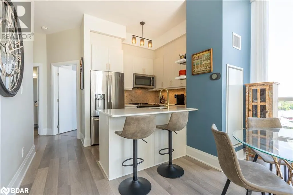 111 WORSLEY Street Unit# PH5, #PH5