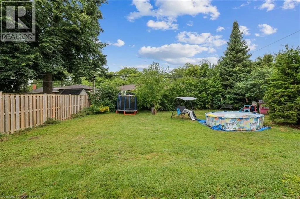 5 HOWARD Avenue