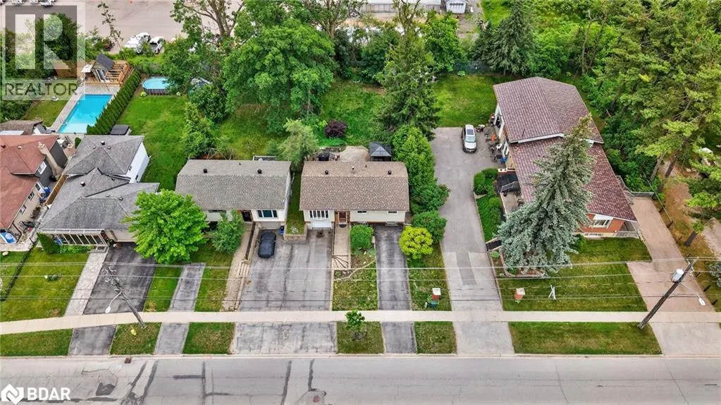 261 EDGEHILL Drive