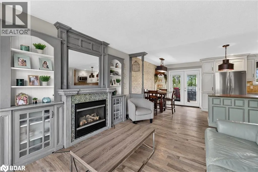 261 EDGEHILL Drive