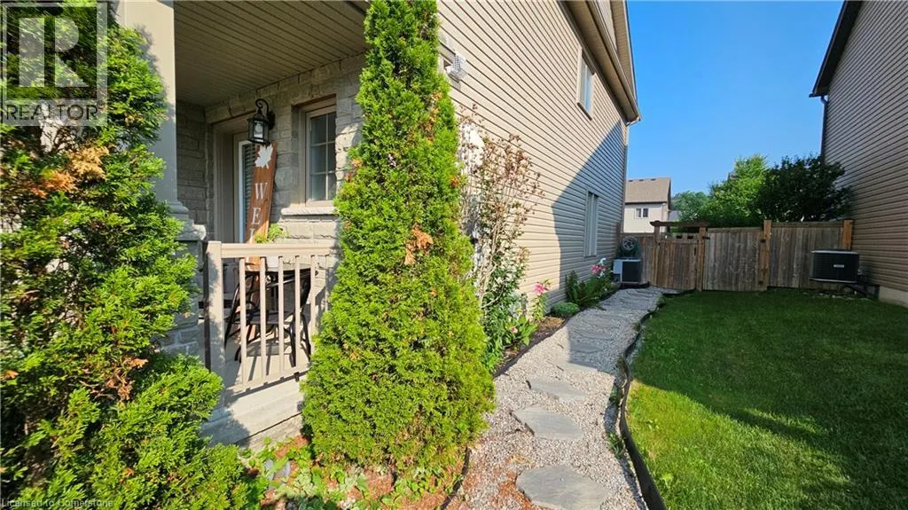 19 TRILLIUM WAY