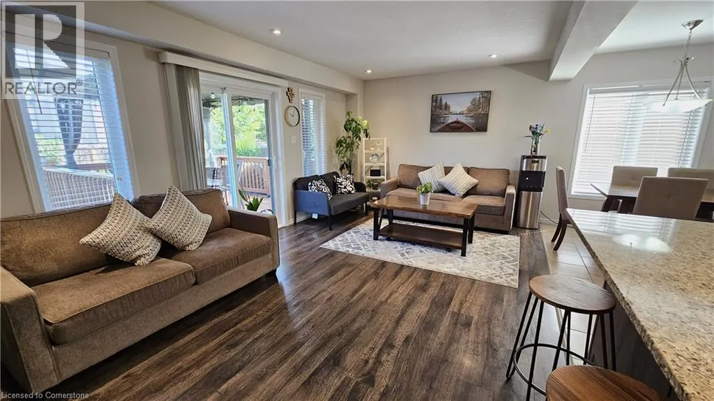 19 TRILLIUM WAY