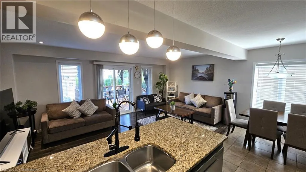 19 TRILLIUM WAY