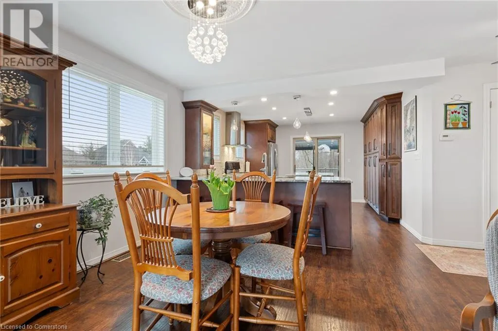 7 ROCHELLE Crescent