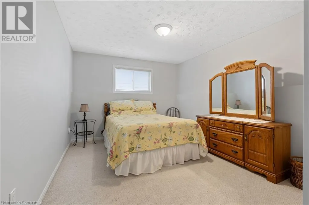 7 ROCHELLE Crescent