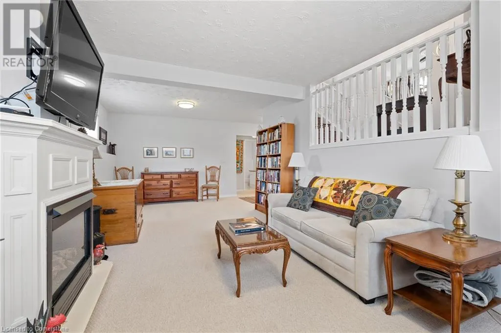 7 ROCHELLE Crescent