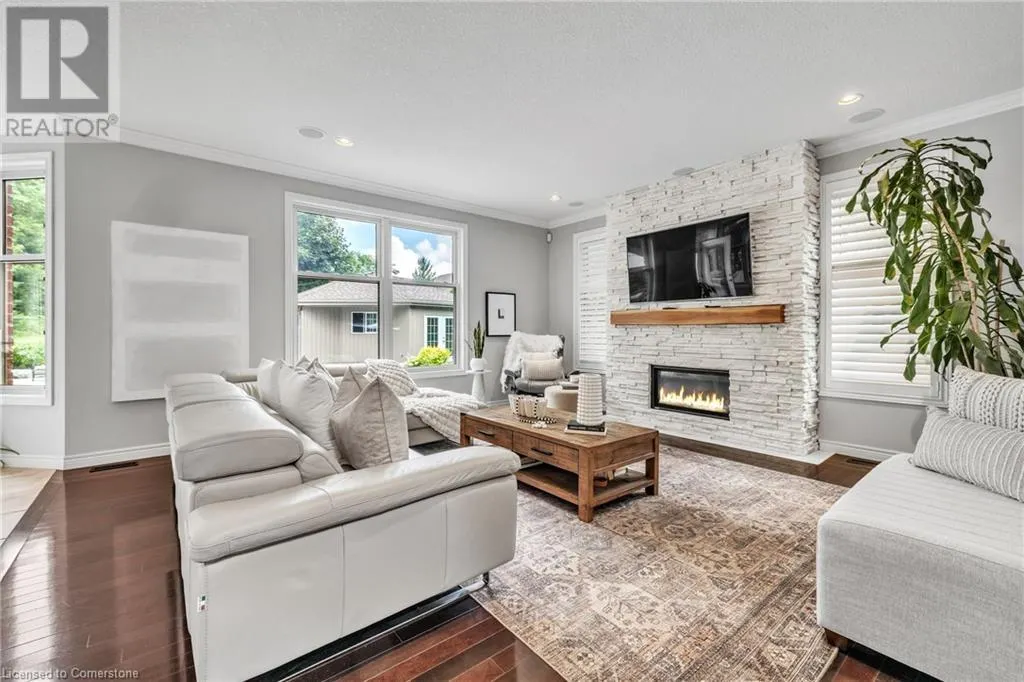 997 RIDGEWOOD Drive