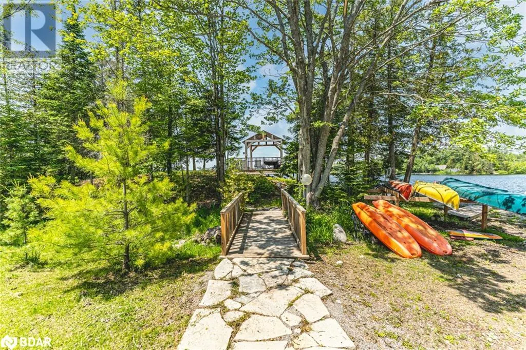 49 HEMLOCK DR