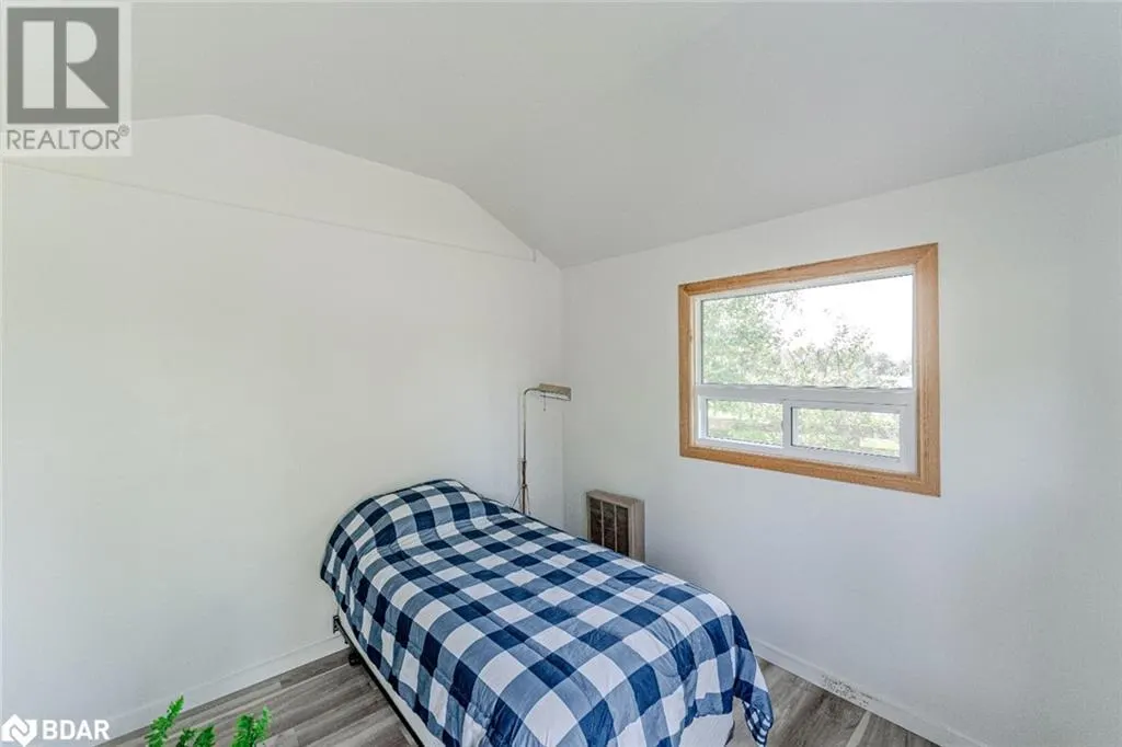 49 HEMLOCK DR