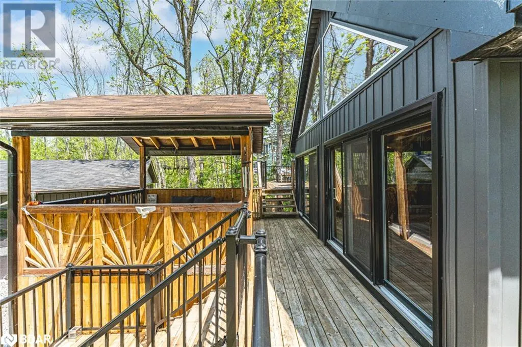49 HEMLOCK DR