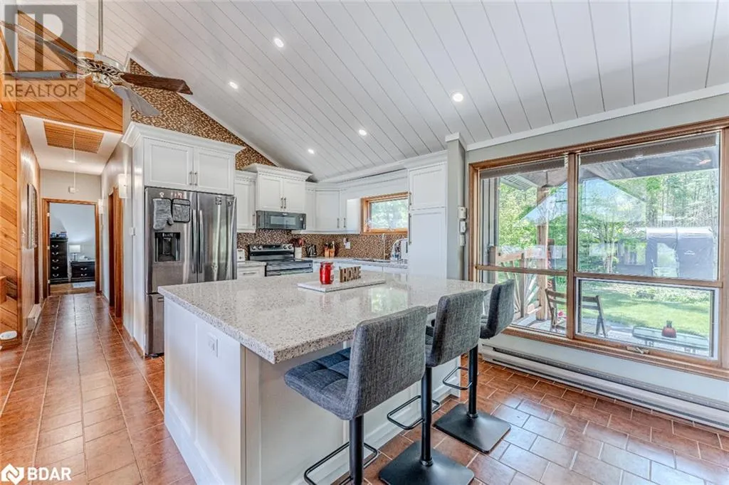 49 HEMLOCK DR